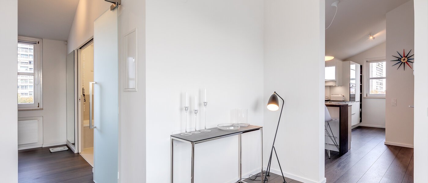 ático con terraza München Arabellapark 01 pasillo 11226