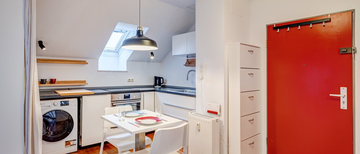 ático con terraza München Schwabing-Nord (zw. Leopoldstraße & Englischen Garten) 02 cocina 11235