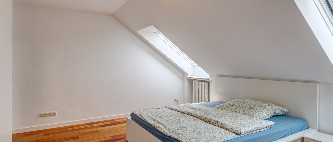 ático con terraza München Schwabing-Nord (zw. Leopoldstraße & Englischen Garten) 04 dormitorio 11235