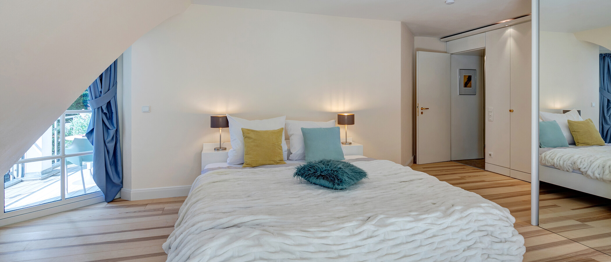 ático con terraza München Menterschwaige 02 dormitorio 11267