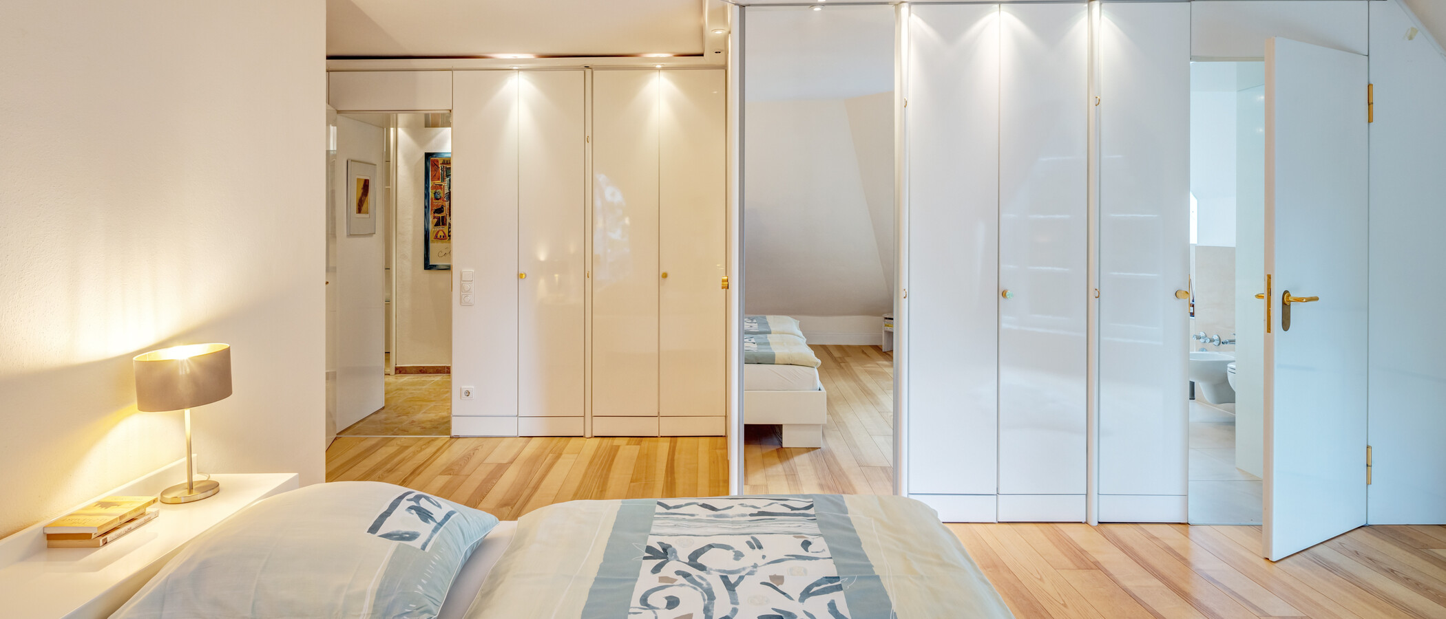 ático con terraza München Menterschwaige 03 1. dormitorio 11267