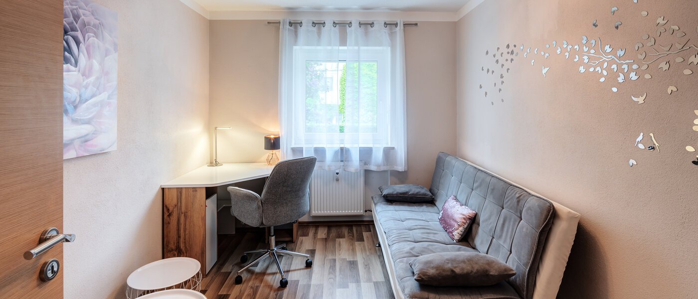 apartamento München Milbertshofen 01 Oficina / Habitación de invitados 11446