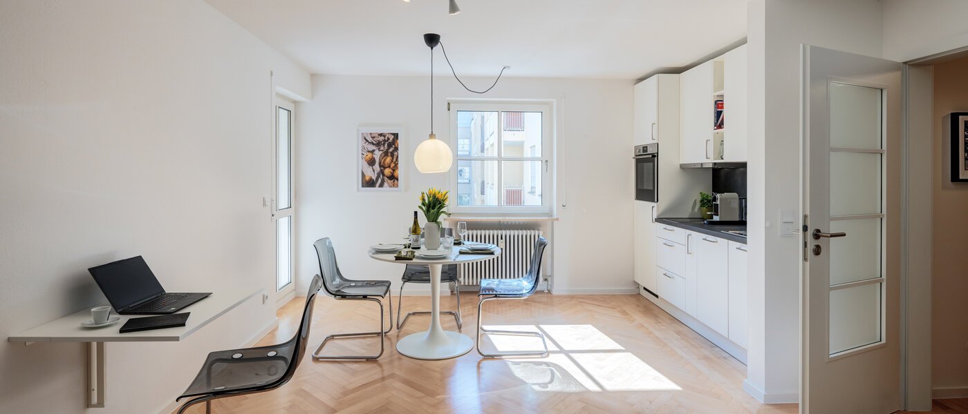 apartamento München Schwabing-Nord (zw. Leopoldstraße & Englischen Garten) 06 zona de día  11551