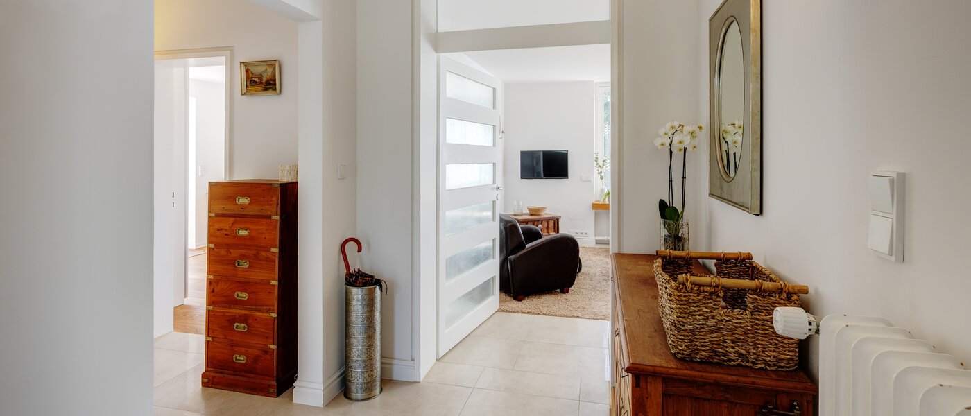 piso con jardín Feldafing 03 pasillo 11698