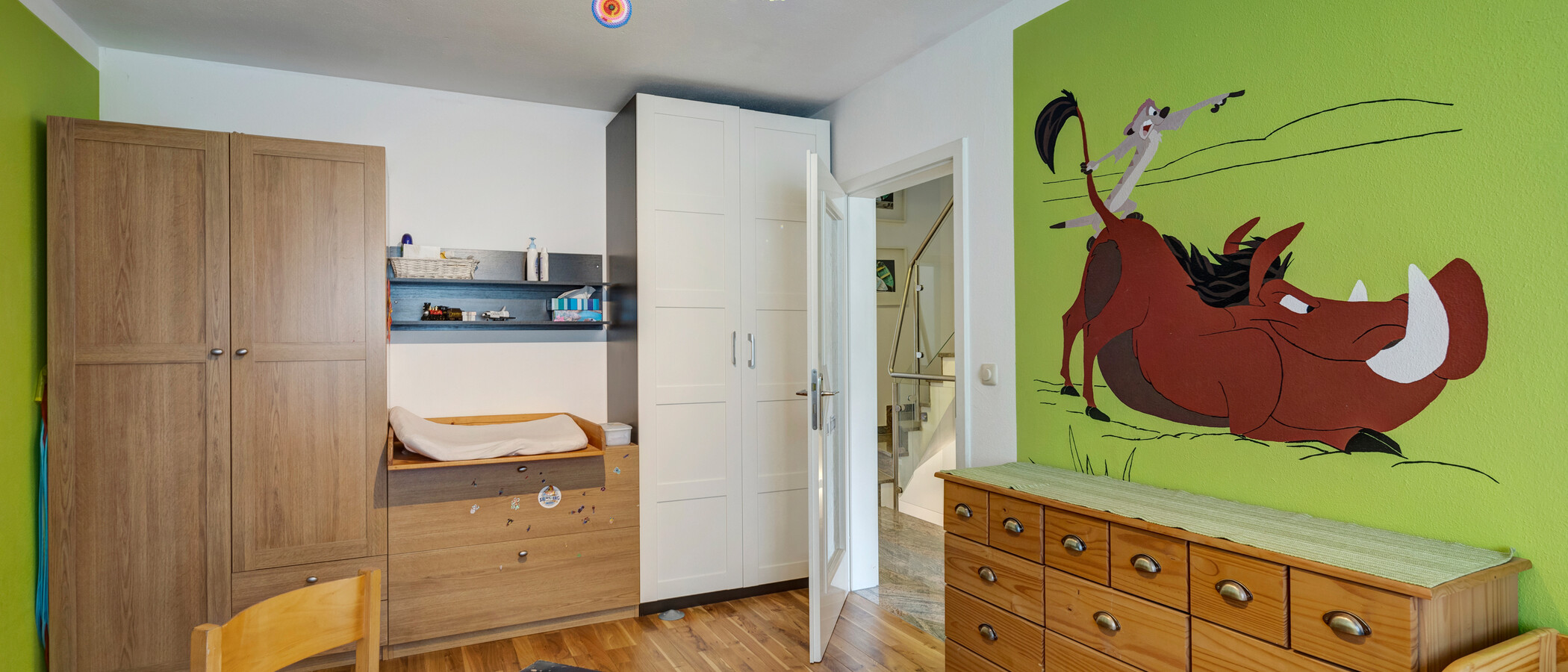 chalet adosado en el medio München Moosach 03 cuarto infantil 11852