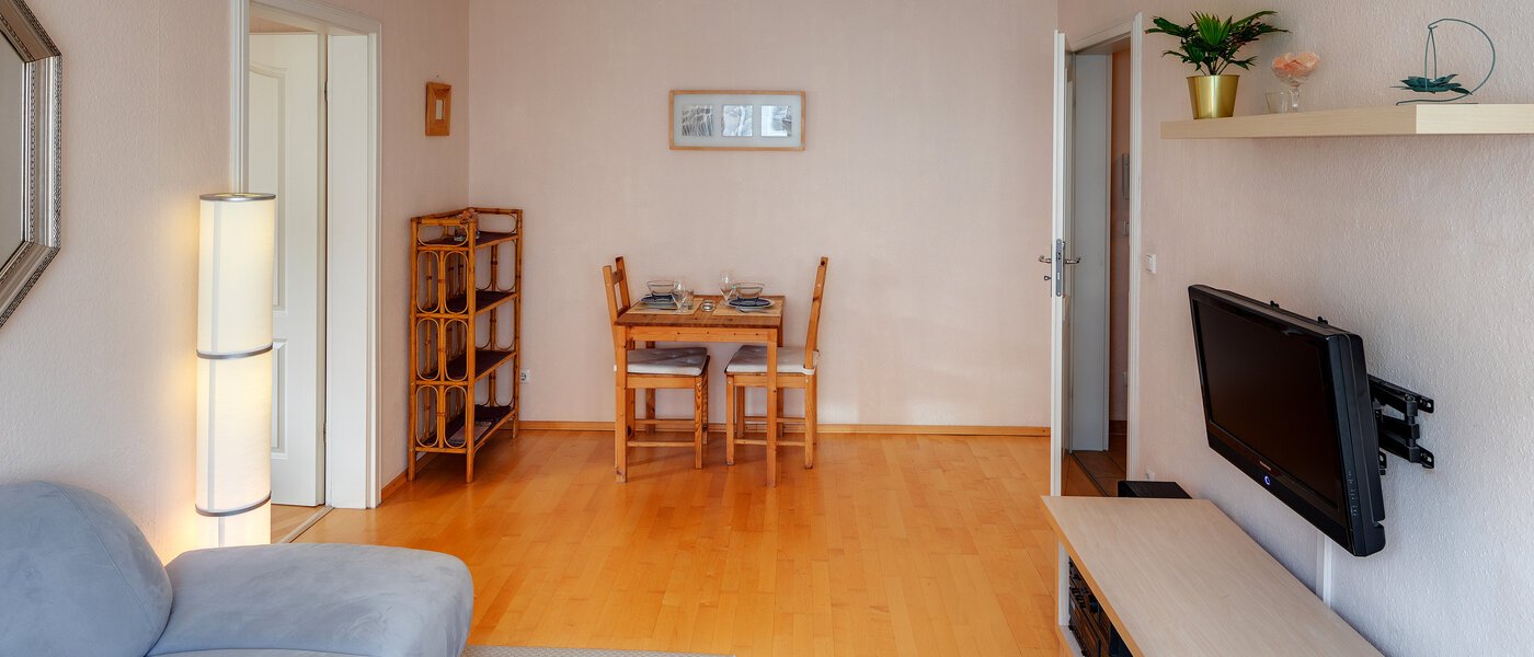 apartamento München Schwabing-West (rund um den Hohenzollernplatz) 03 zona de día  1187