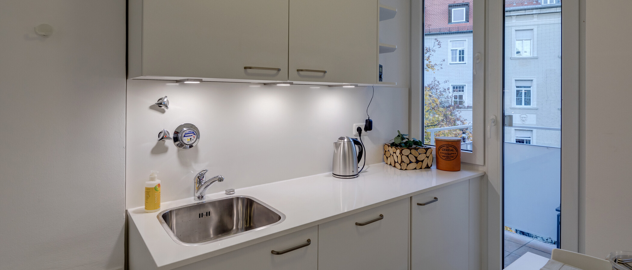 apartamento München Schwabing (links der Leopoldstraße) 03 cocina 11895