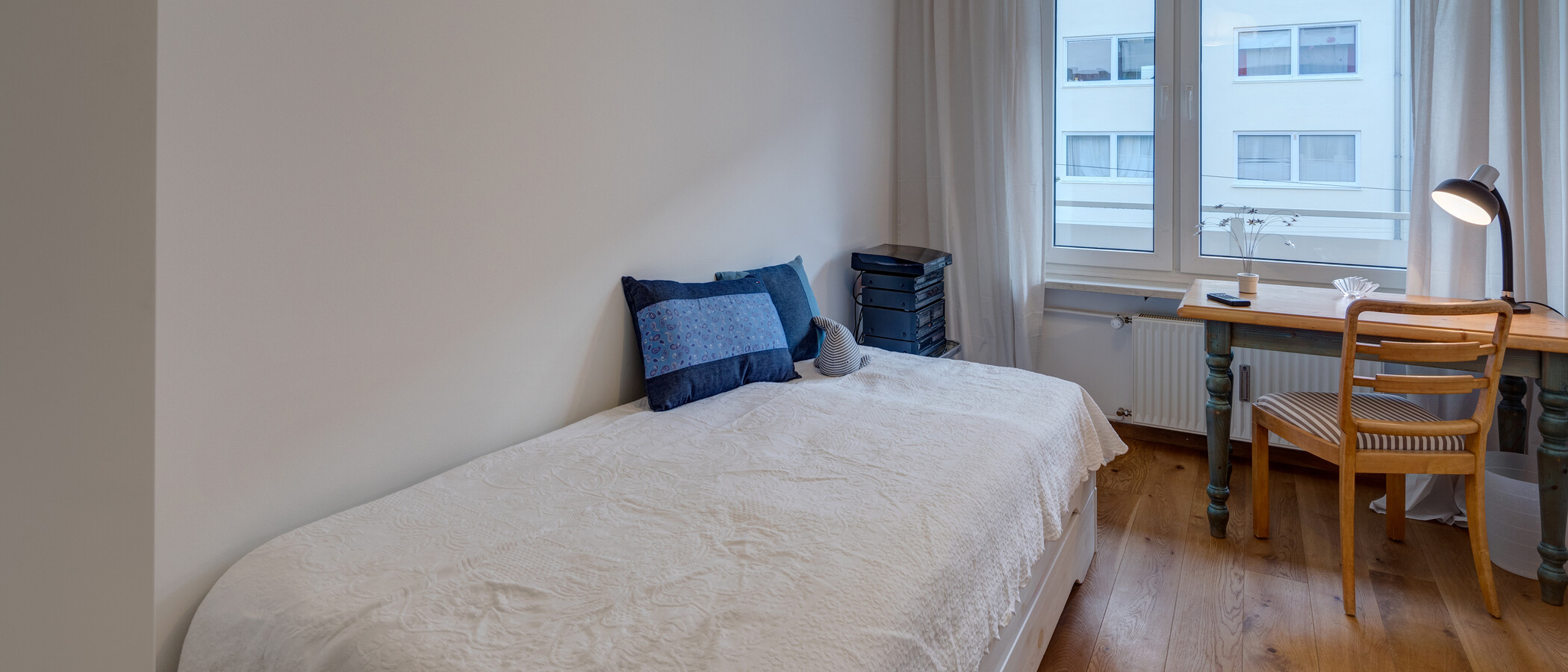 apartamento München Schwabing (links der Leopoldstraße) 02 2. dormitorio 11895