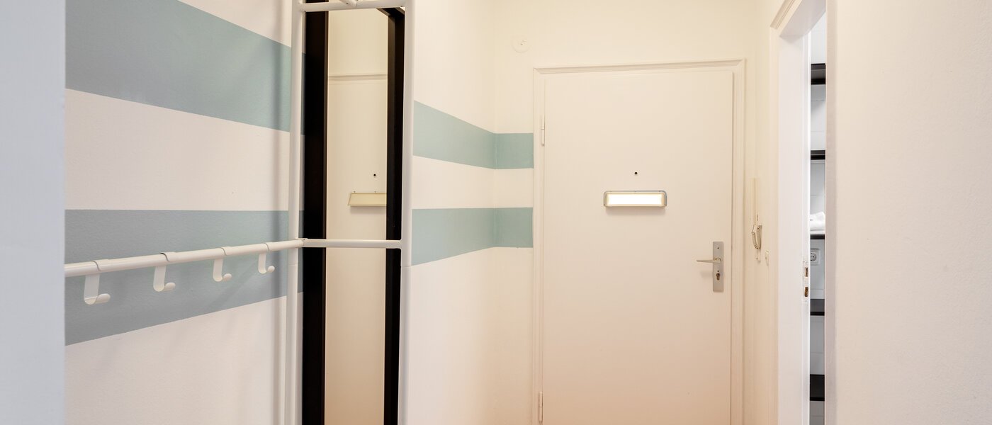 apartamento München Neuhausen 01 pasillo 12413