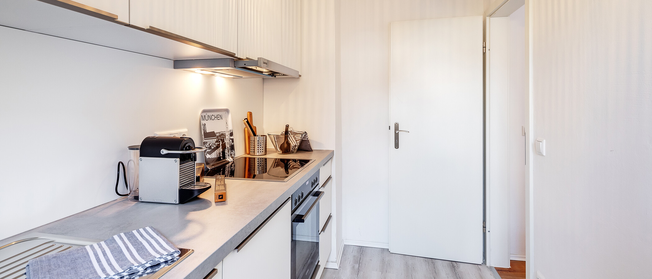 apartamento München Neuhausen 03 cocina 12418