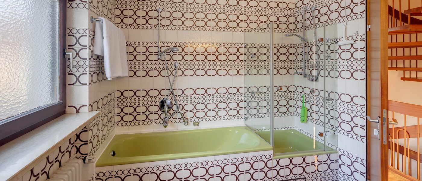 chalet adosado en esquina München Obersendling 01 baño 12456