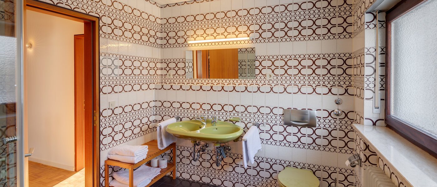 chalet adosado en esquina München Obersendling 02 baño 12456