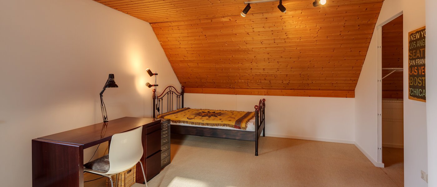 chalet adosado en esquina München Obersendling 02 2. dormitorio 12456