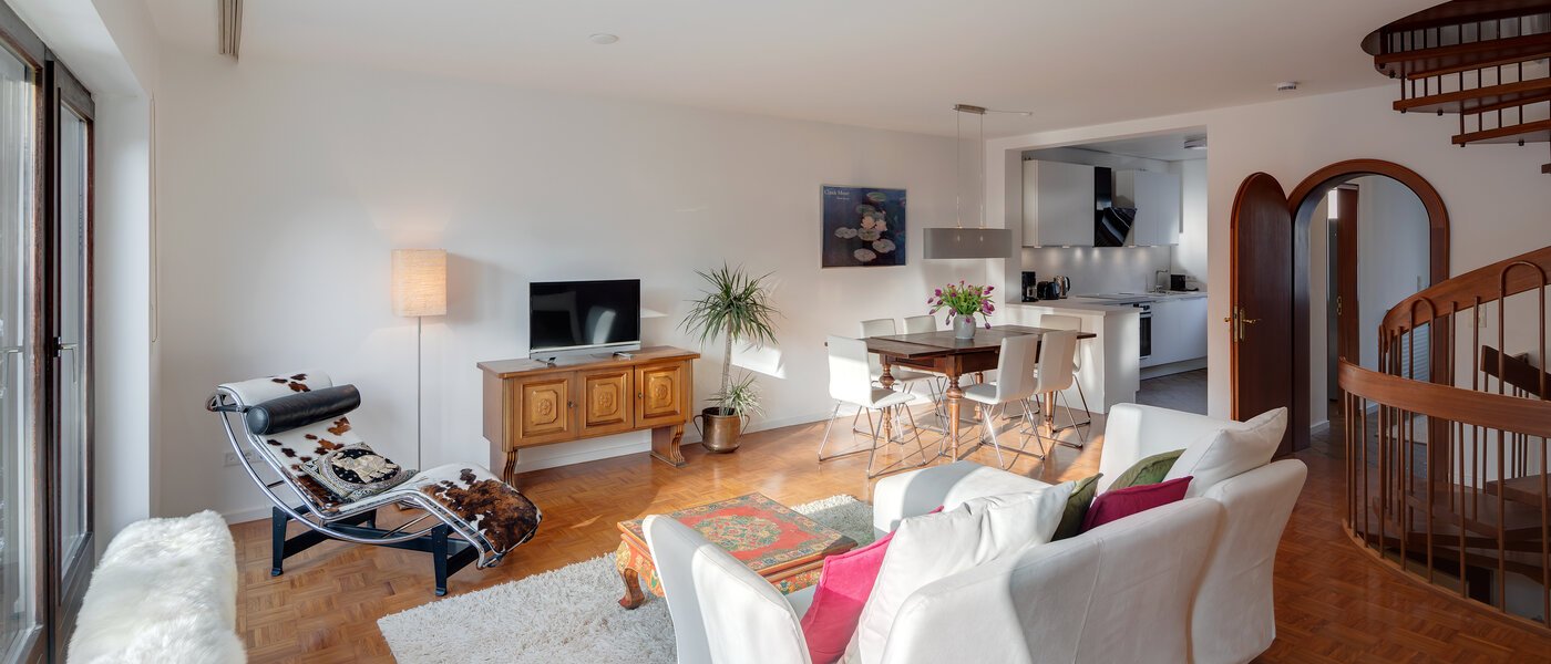 chalet adosado en esquina München Obersendling 03 zona de día  12456