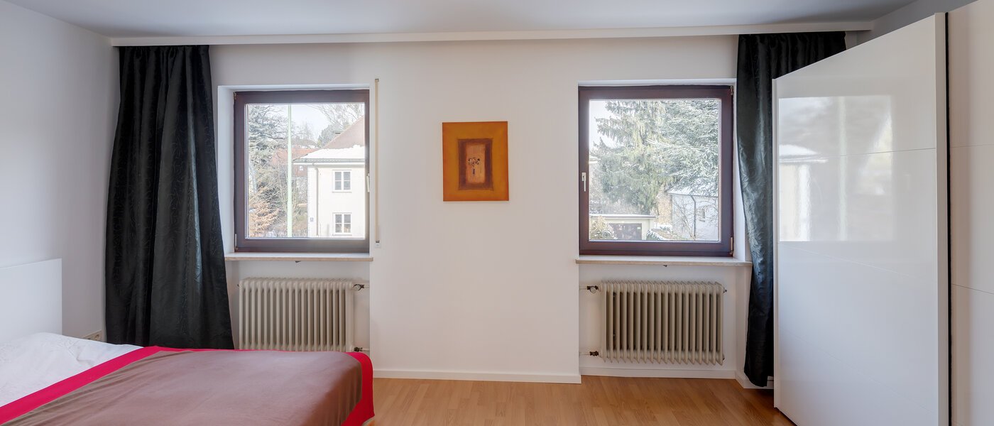chalet adosado en esquina München Obersendling 02 1. dormitorio 12456