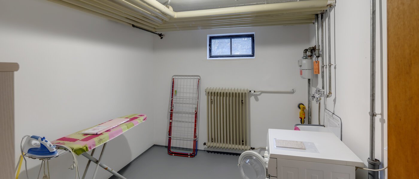 chalet adosado en esquina München Obersendling 01 lavadero 12456