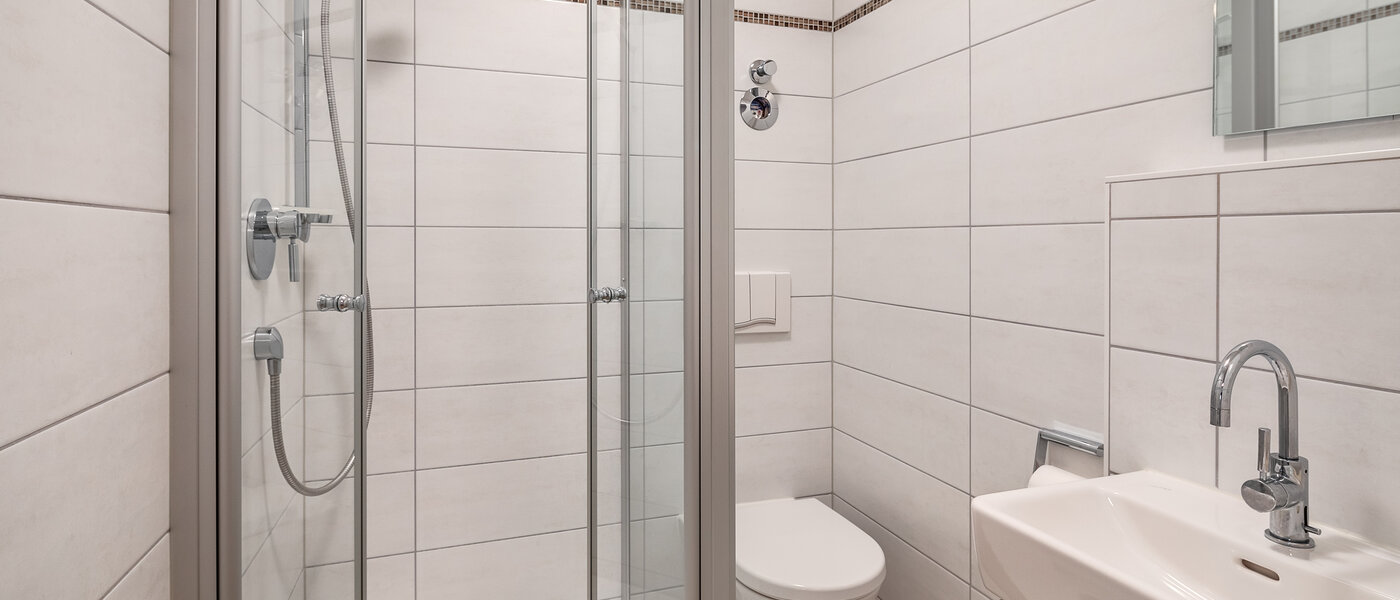 apartamento München Schwabing (rechts der Leopoldstraße) 01 2. baño 12514