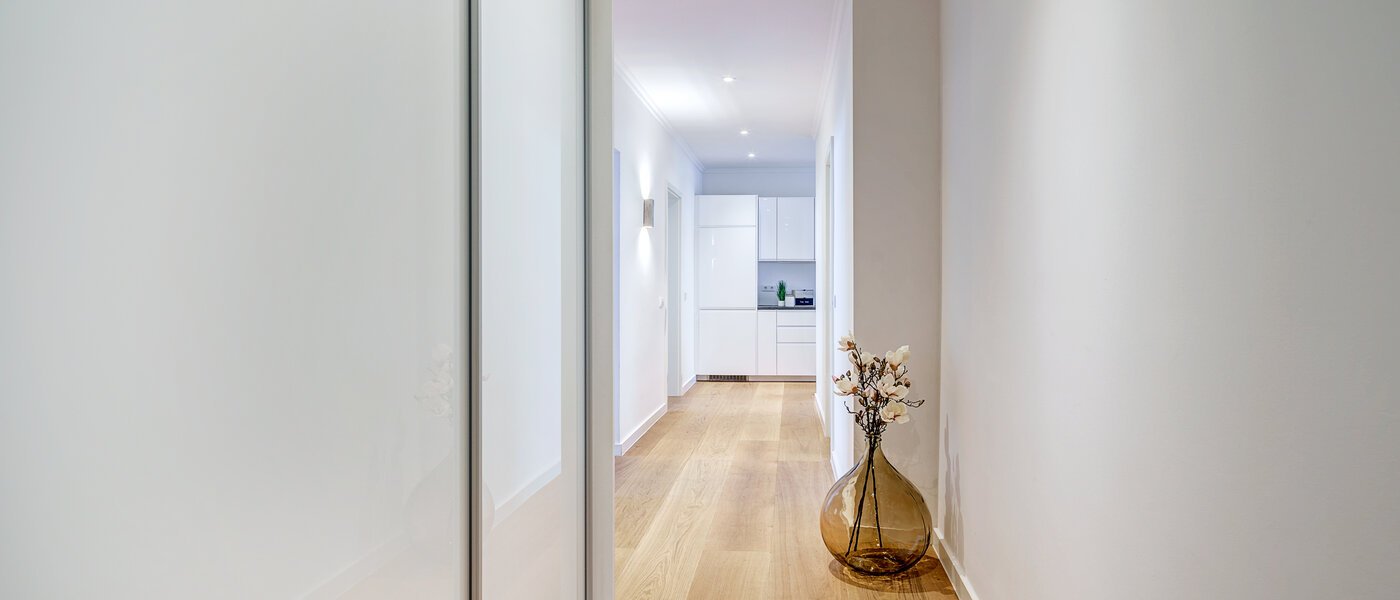 apartamento München Neuhausen 01 pasillo 12582