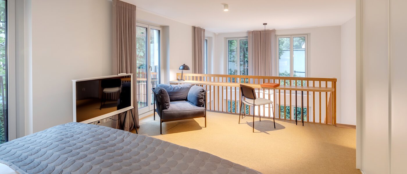 dúplex con galería München Herzogpark 03 zona de dormir 12616