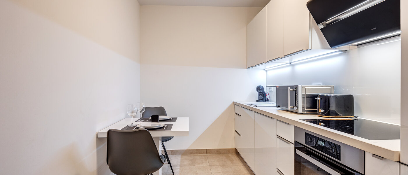 apartamento München Arabellapark 01 cocina 12726