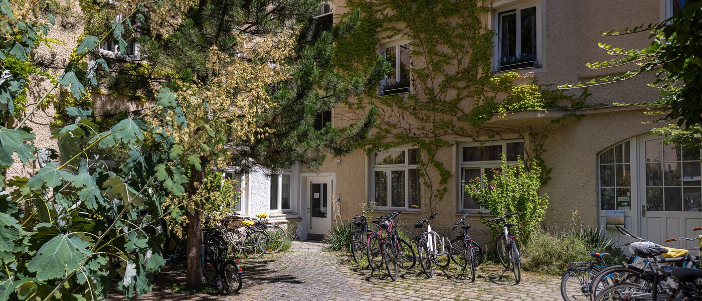 apartamento München Schwabing-West (rund um den Hohenzollernplatz) 01 patio  13089