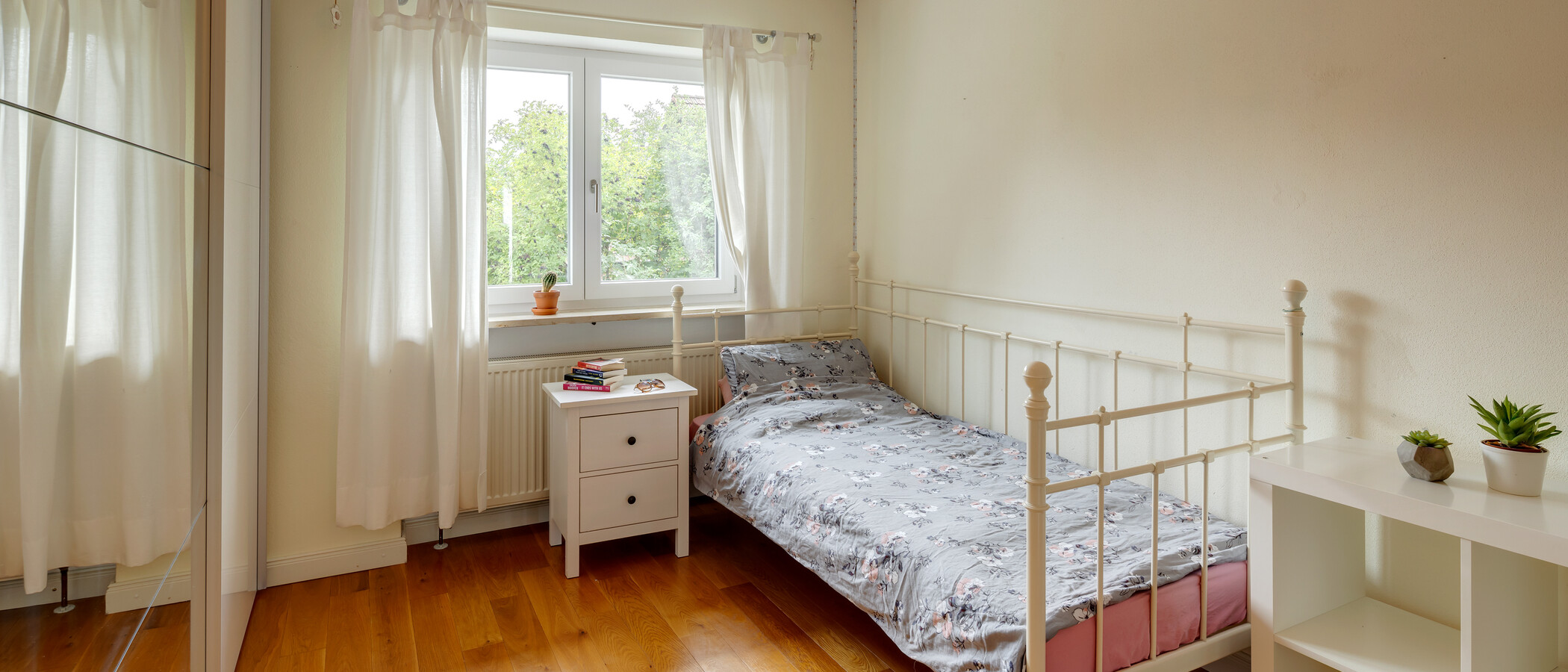 chalet adosado en el medio Garching 01 cuarto infantil 13131