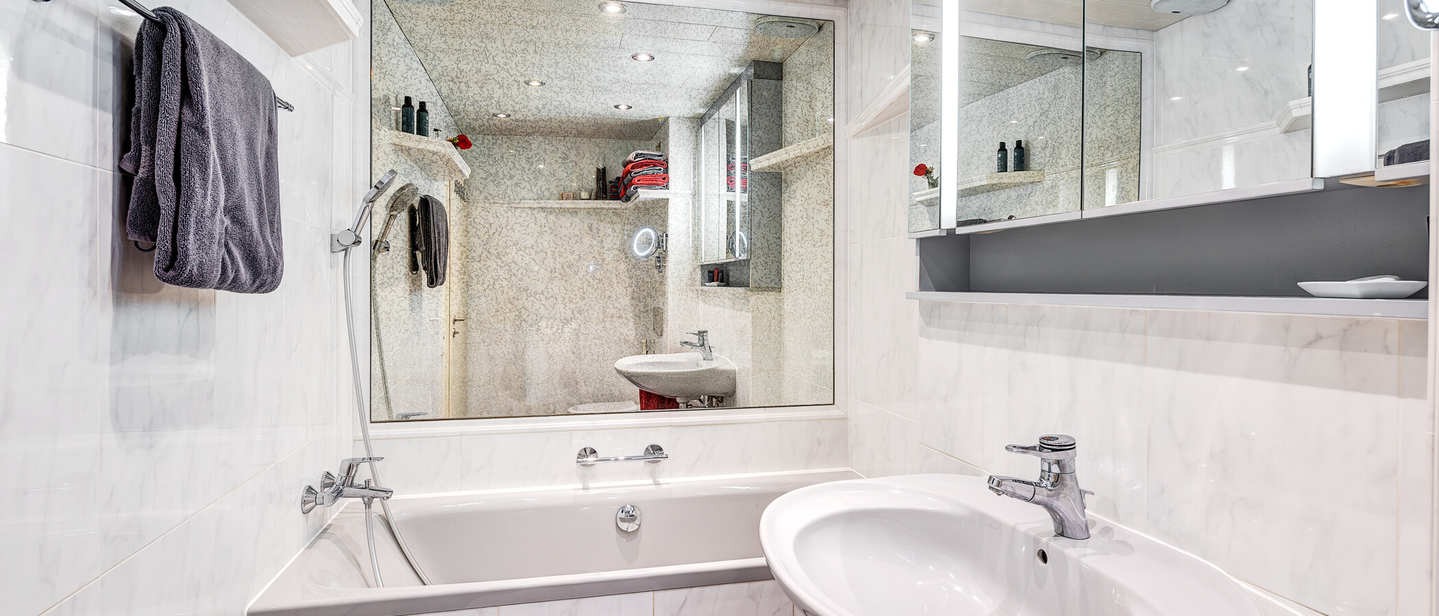 dúplex con galería Unterföhring 01 baño 13159