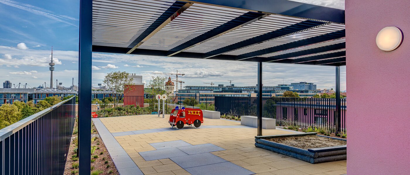 apartamento München Moosach 03 patio común 13450