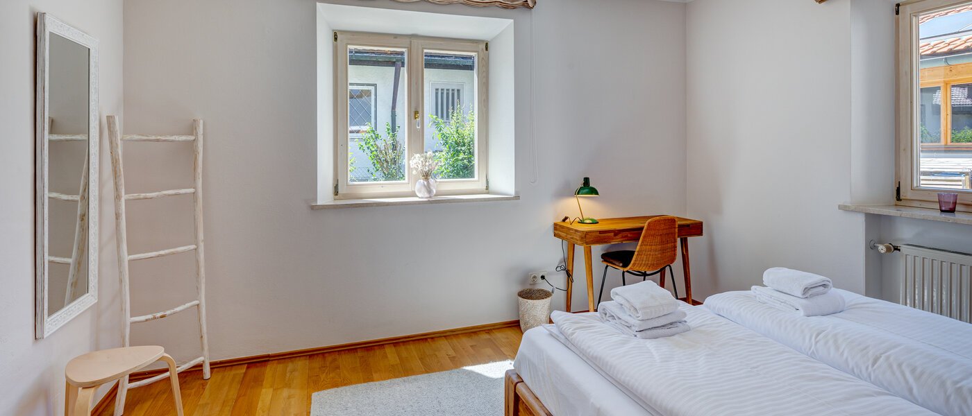 piso con jardín Schliersee 03 1. dormitorio 13576