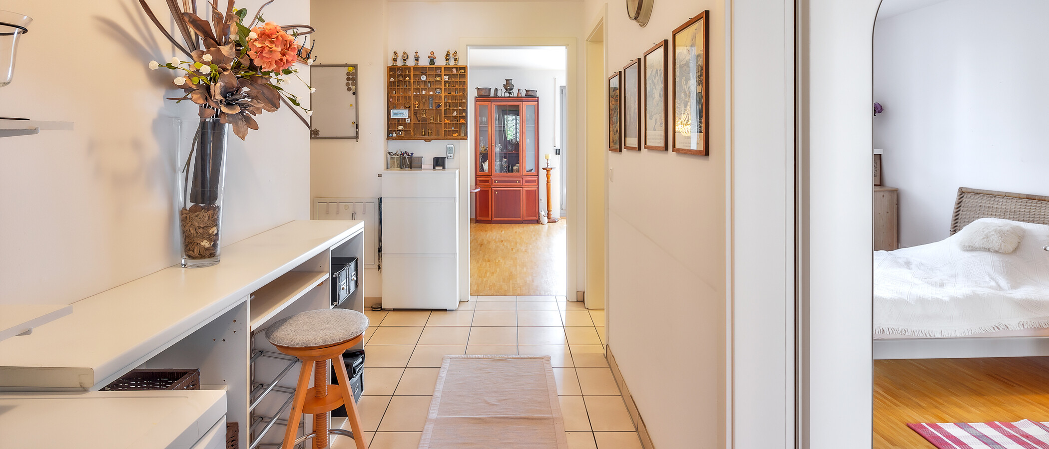apartamento Unterhaching 01 pasillo 13690