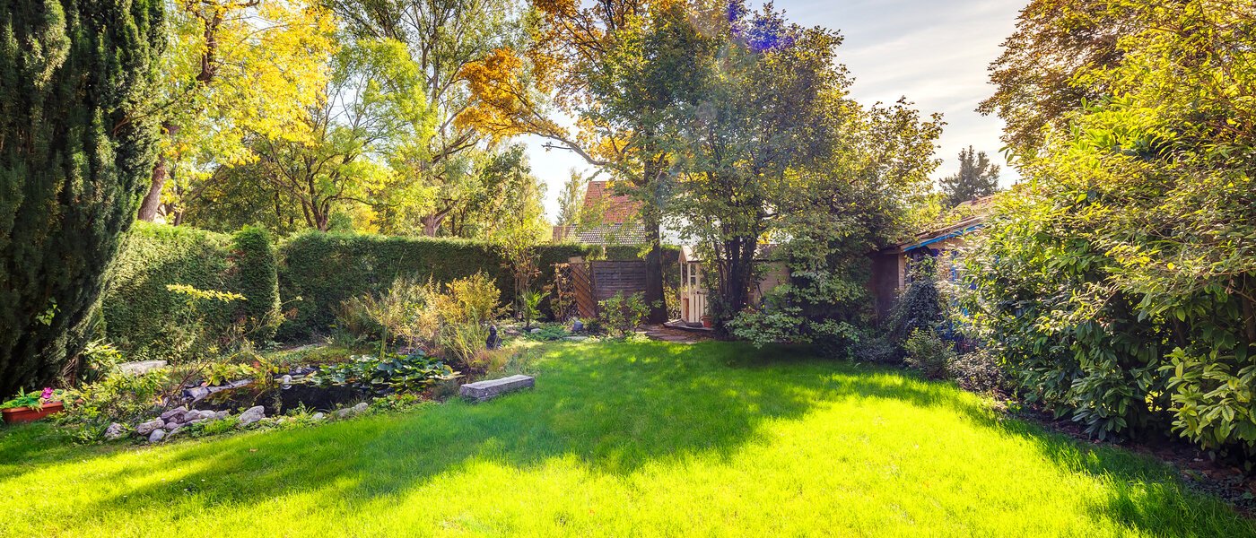 chalet adosado en esquina Eichenau 01 jardín 13696