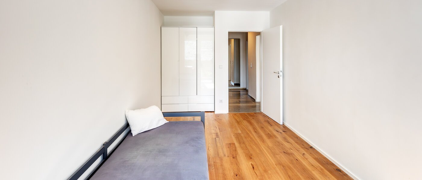 chalet adosado en esquina Eichenau 03 2. dormitorio 13696