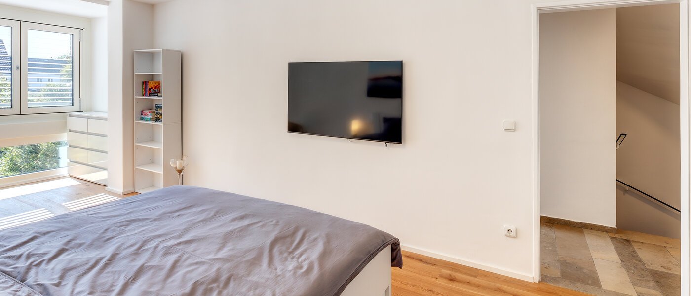 chalet adosado en esquina Eichenau 04 1. dormitorio 13696