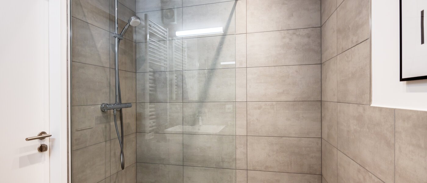 apartamento München Arabellapark 03 baño 13725