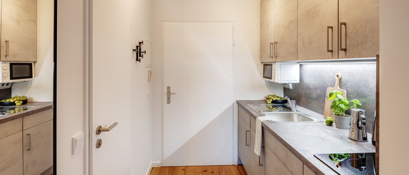 apartamento München Arabellapark 01 pasillo 13725