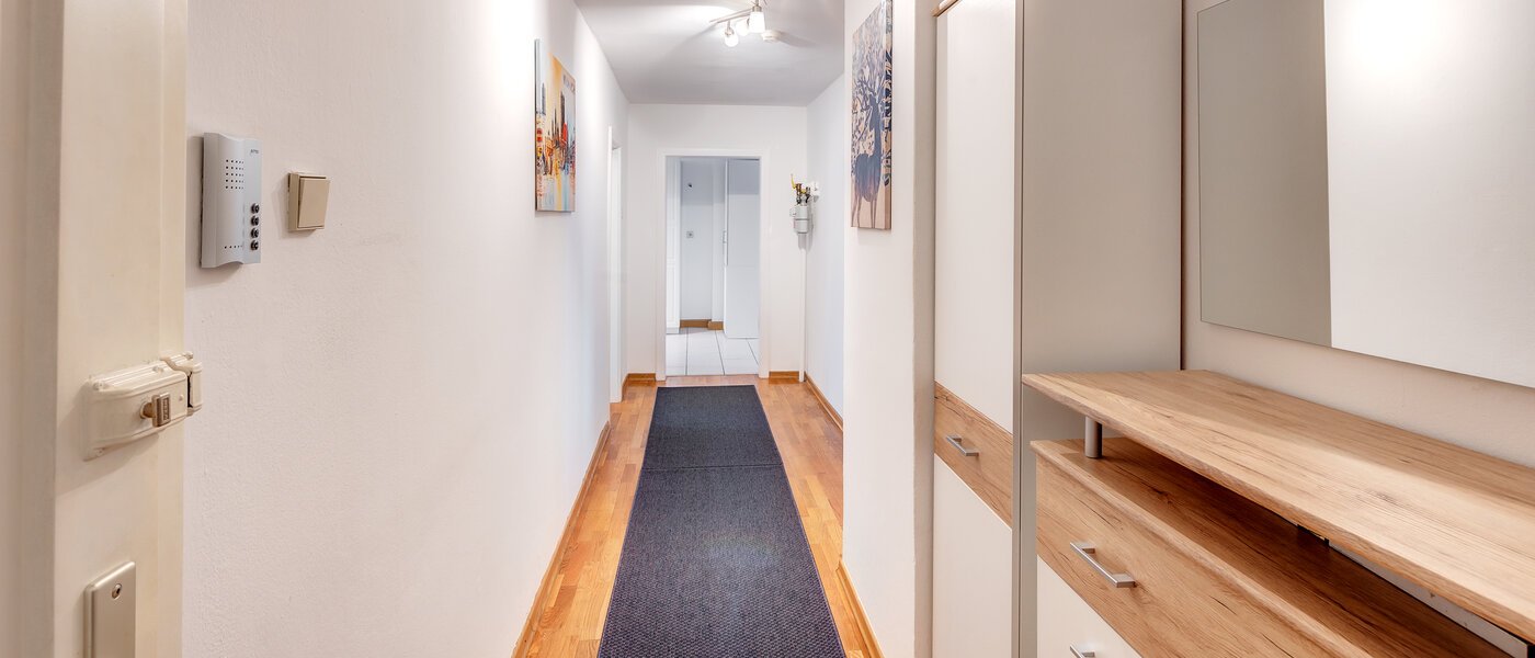 apartamento München Neuhausen 01 pasillo 13780