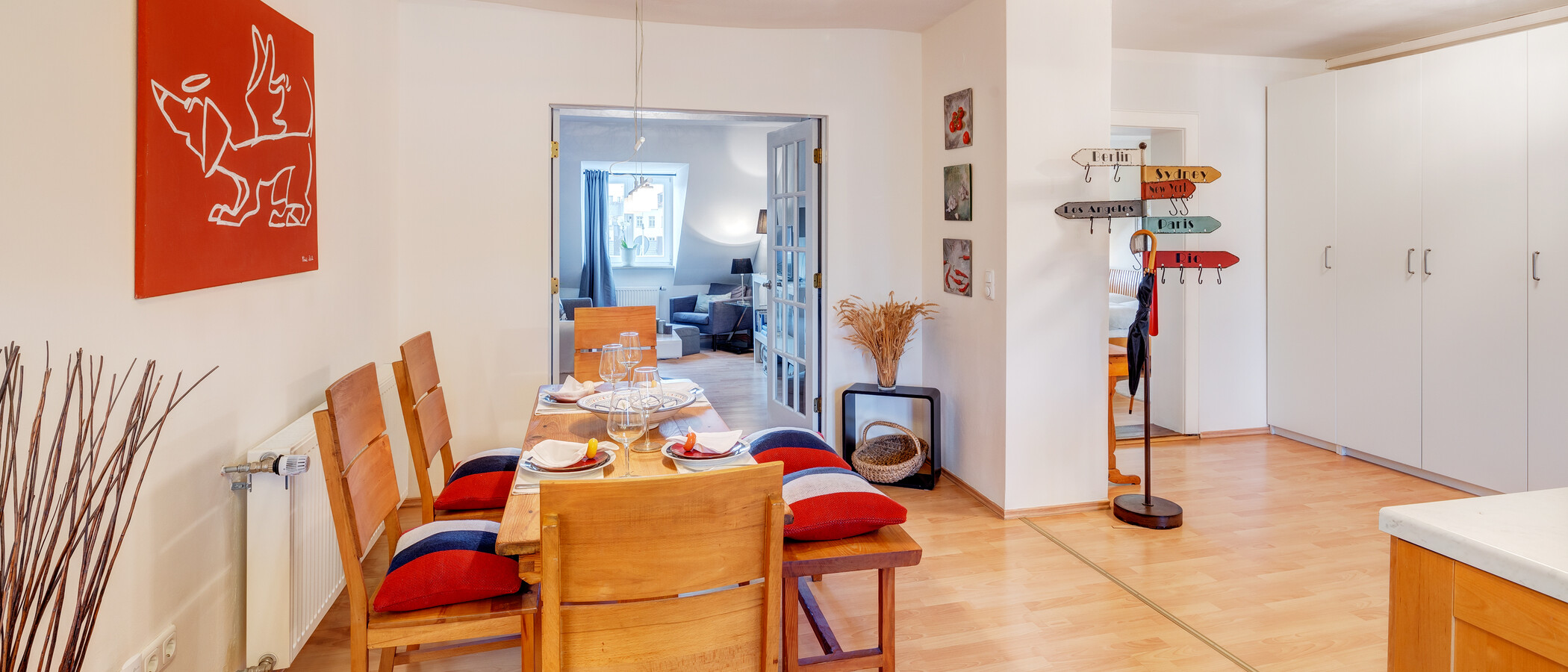 apartamento München Maxvorstadt 01 zona comedor 13801