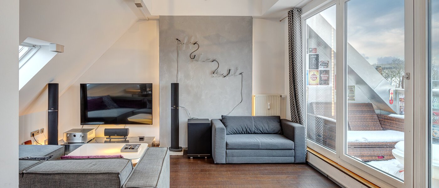 apartamento München Schwabing-Nord (zw. Leopoldstraße & Englischen Garten) 01 zona de día  13809