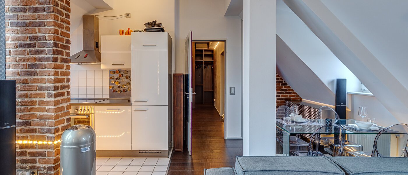 apartamento München Schwabing-Nord (zw. Leopoldstraße & Englischen Garten) 03 zona de día  13809