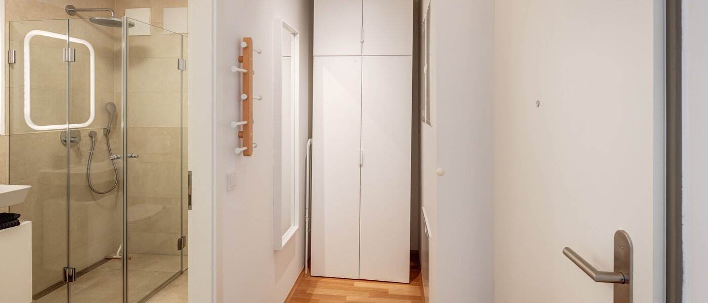 apartamento München Neuhausen 02 pasillo 13855