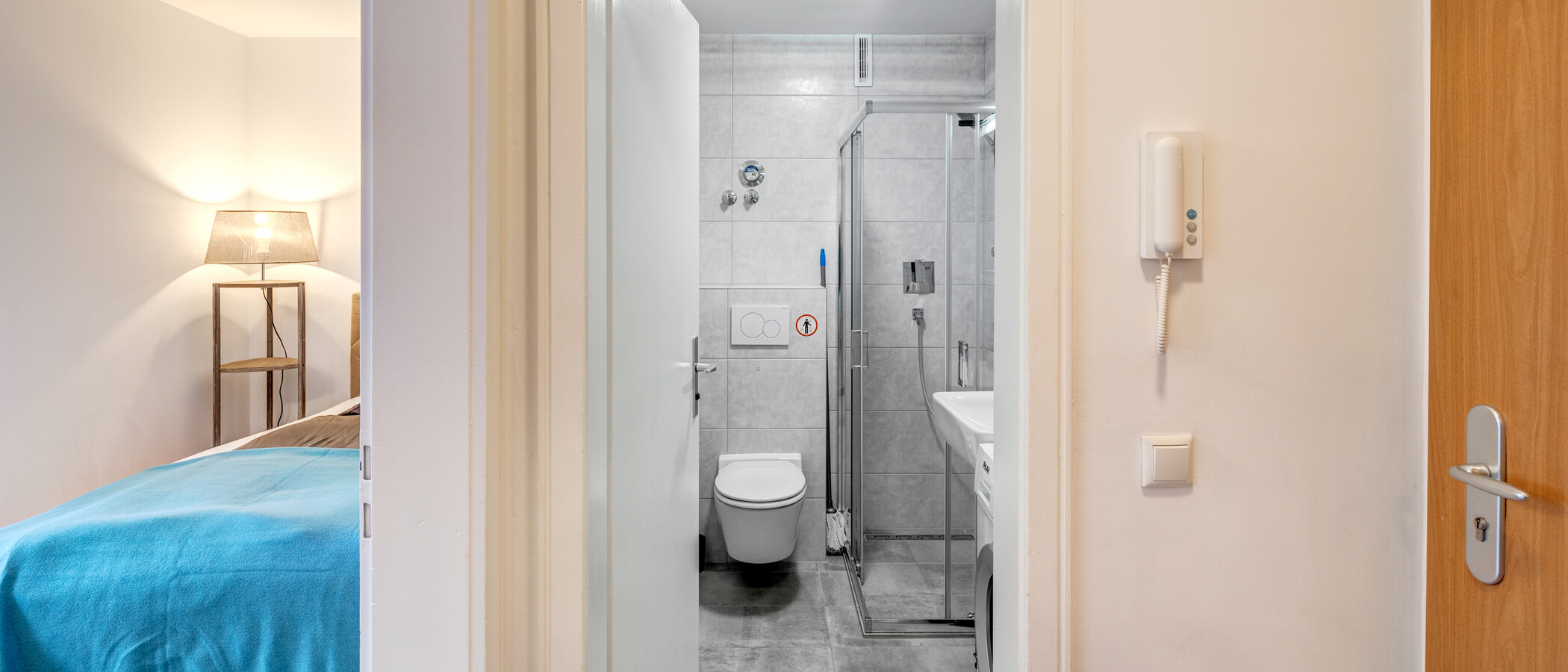 apartamento München Neuhausen 02 pasillo 13948