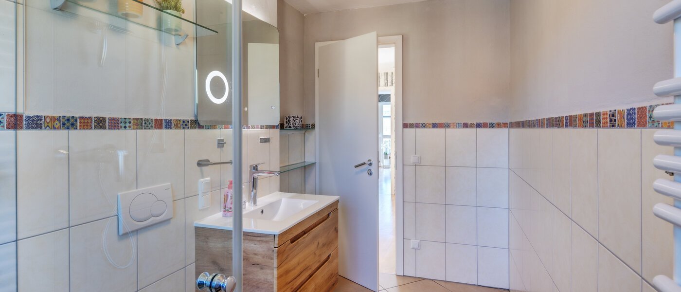 ático con terraza München Neuhausen 02 2. baño 13988