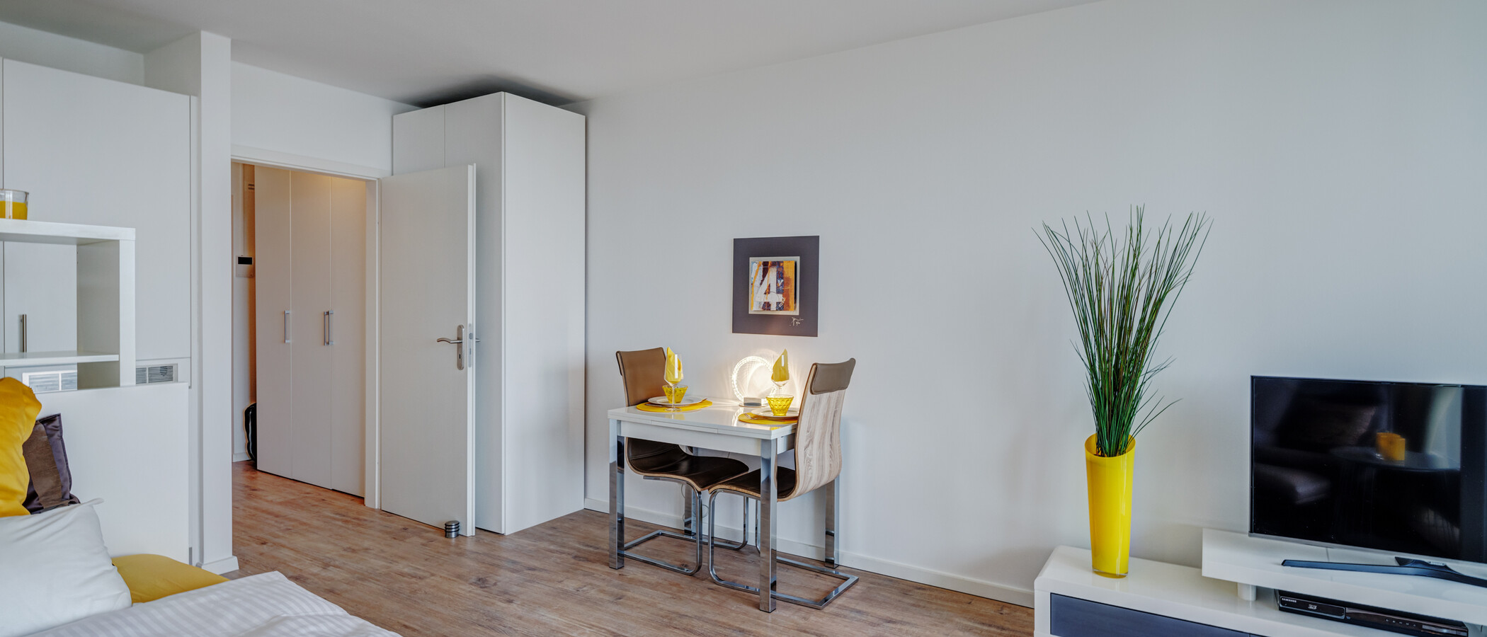 apartamento München Schwabing (rechts der Leopoldstraße) 03 zona de día  14071