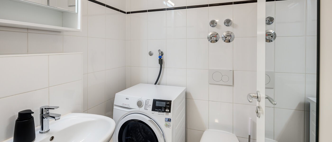 apartamento München Neuhausen 01 WC de invitados 14083