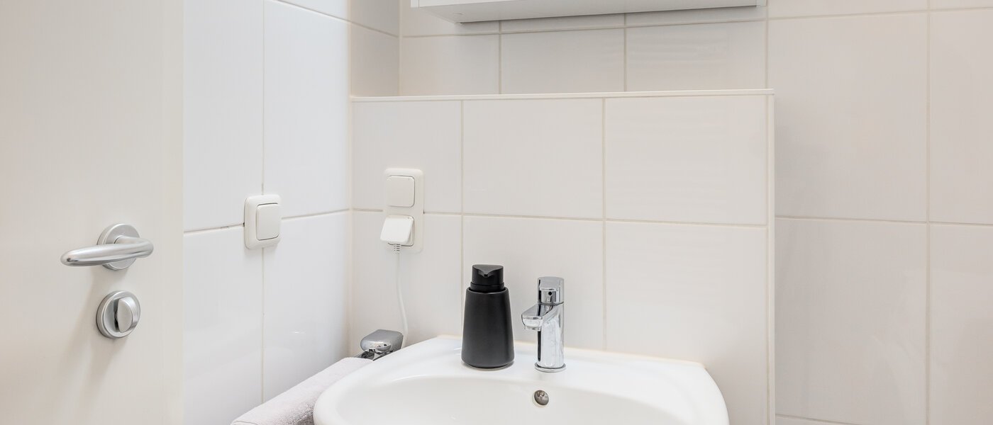 apartamento München Neuhausen 03 WC de invitados 14083