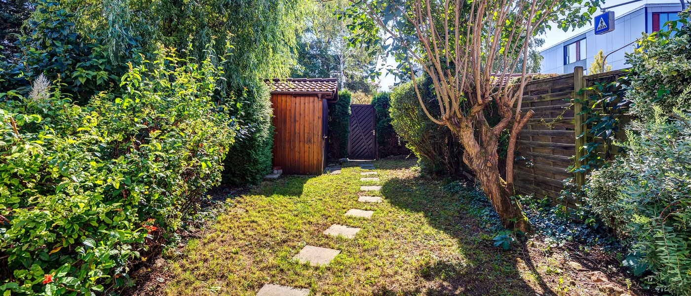 chalet adosado en el medio Germering 01 jardín 14170