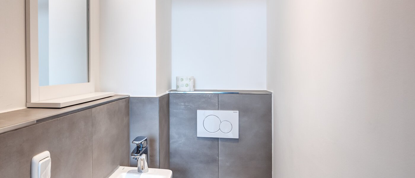 chalet adosado en el medio Germering 01 WC de invitados 14170