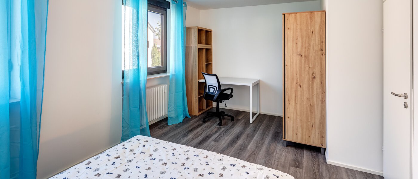 chalet adosado en el medio Germering 02 2. dormitorio 14170