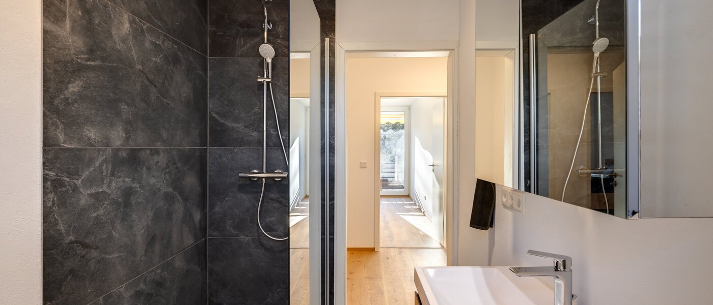 chalet adosado en el medio Gmund am Tegernsee 02 baño 14329