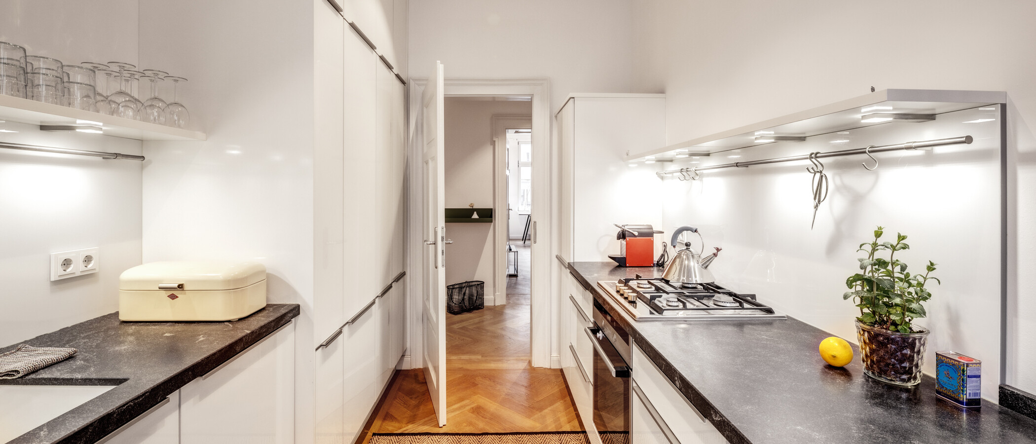 apartamento München Neuhausen 04 cocina 14340